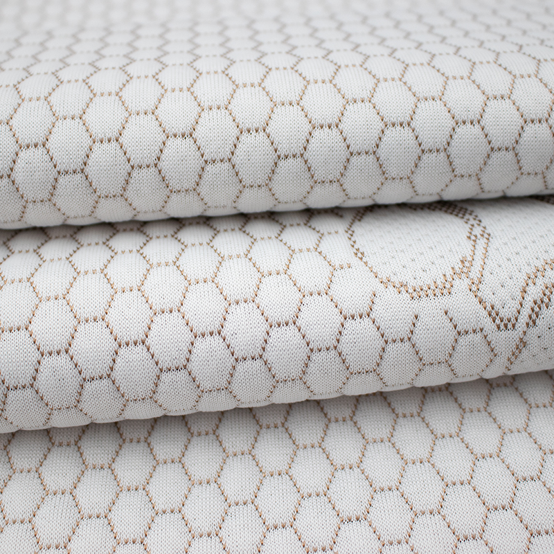 Stoff for kjølematte i polyester